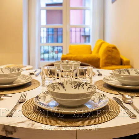 Exclusive Center Apartment *